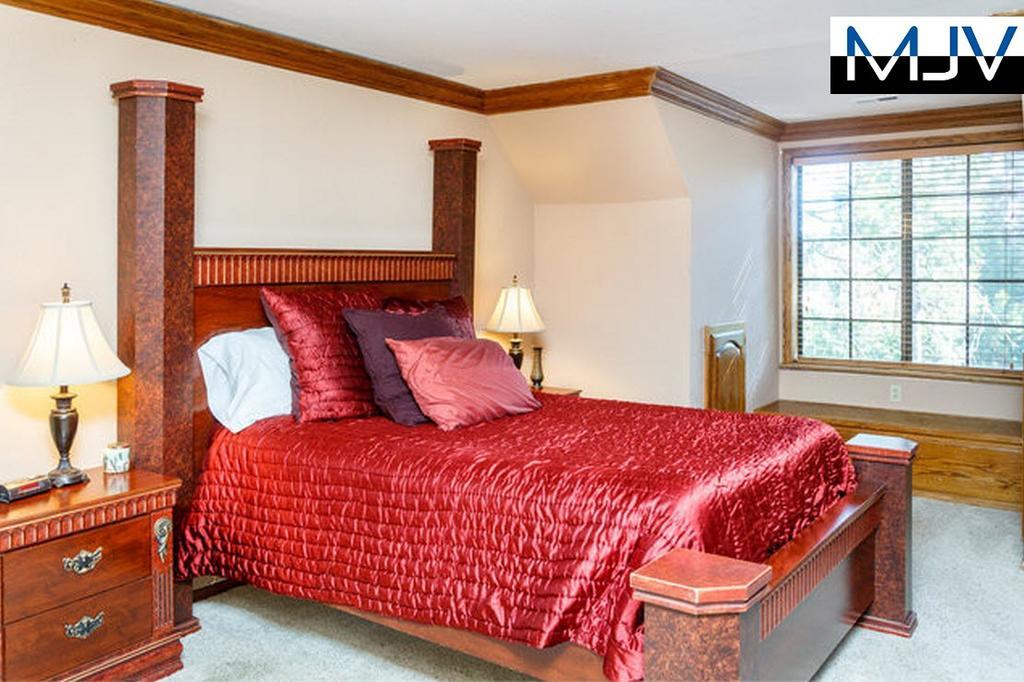 Chateau Bernina Lake Arrowhead Exterior photo