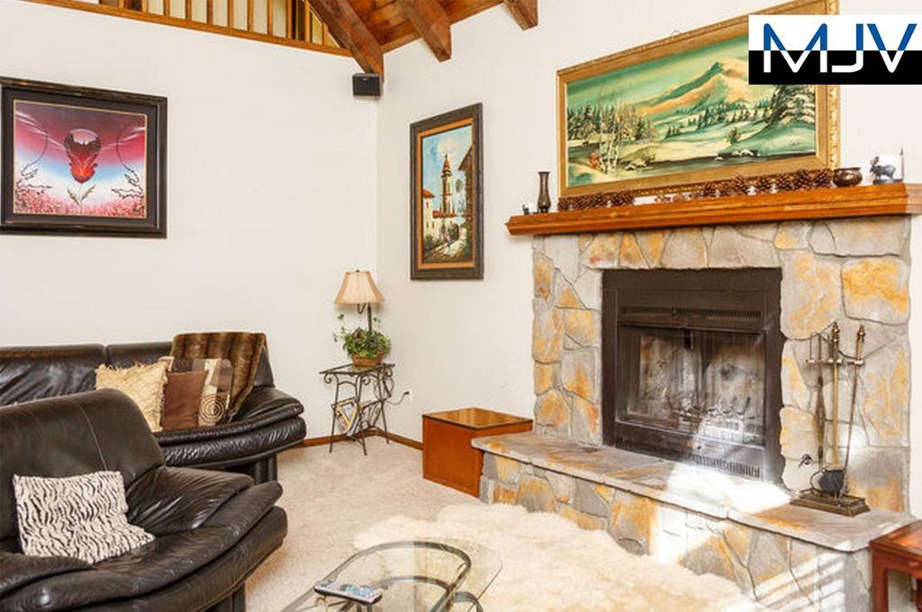 Chateau Bernina Lake Arrowhead Exterior photo